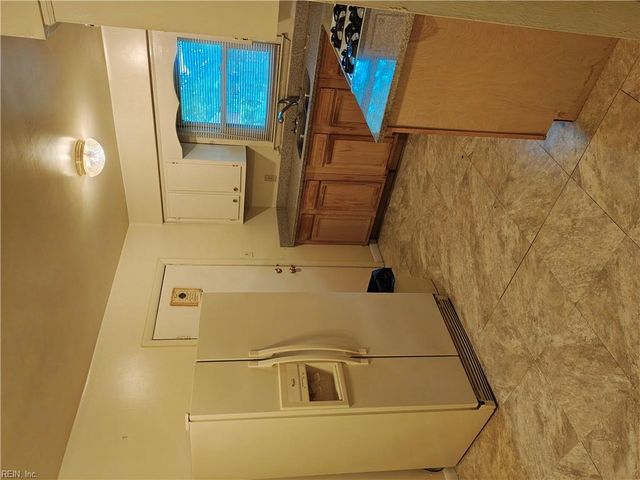 2813 High ST, Portsmouth, VA 23707