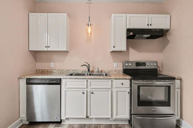 2047 Baker NW Road, Atlanta, GA 30318