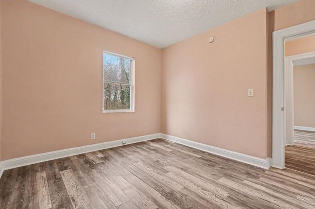 2047 Baker NW Road, Atlanta, GA 30318