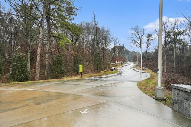 2047 Baker NW Road, Atlanta, GA 30318