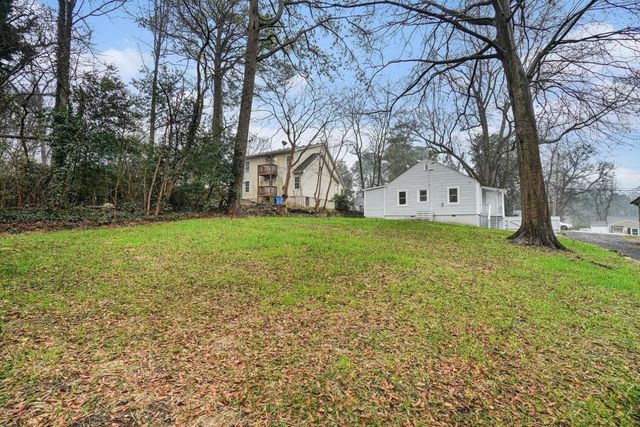 2047 Baker NW Road, Atlanta, GA 30318