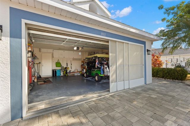 1911 E DEL WEBB BOULEVARD, Sun City Center, FL 33573