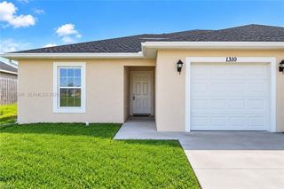 1310 SW 7th Court 0, Cape Coral, FL 33991