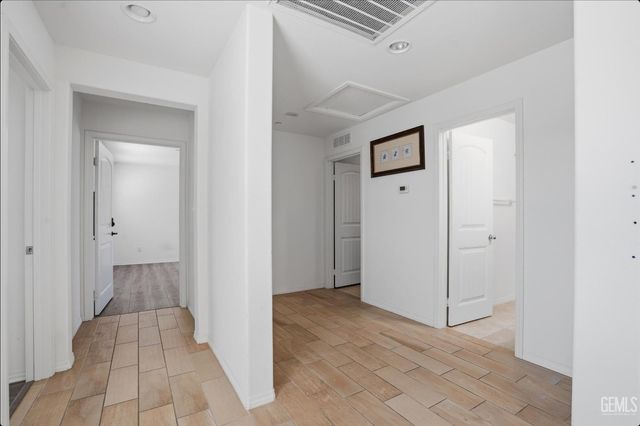 5406 Mensen Drive, Bakersfield, CA 93313