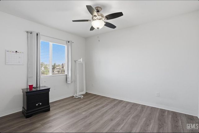 5406 Mensen Drive, Bakersfield, CA 93313