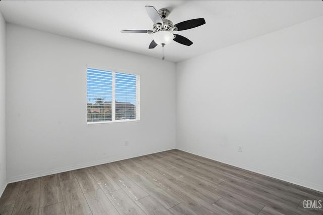 5406 Mensen Drive, Bakersfield, CA 93313