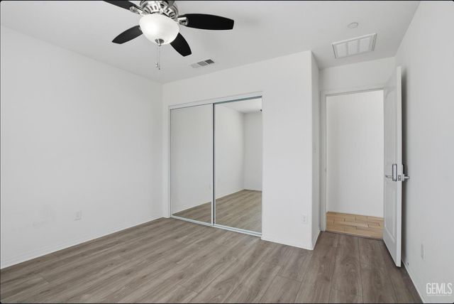 5406 Mensen Drive, Bakersfield, CA 93313