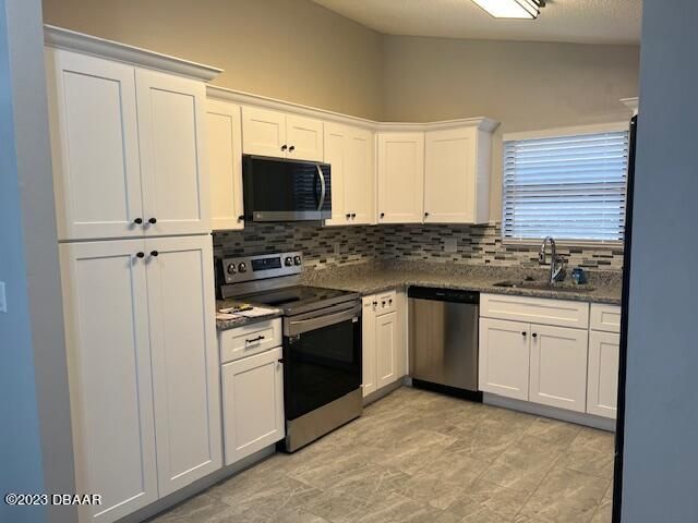 905 Fruitwood Place, Port Orange, FL 32127