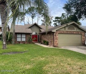 905 Fruitwood Place, Port Orange, FL 32127