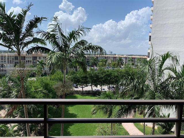 500 Three Islands Blvd 307, Hallandale Beach, FL 33009