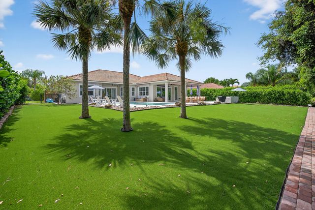 8240 SW Marin Drive, Stuart, FL 34997
