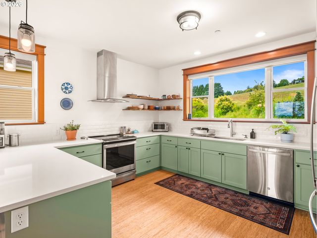 3926 COHO Cir, Forest Grove, OR 97116