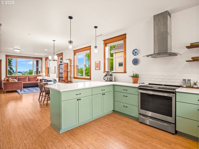 3926 COHO Cir, Forest Grove, OR 97116