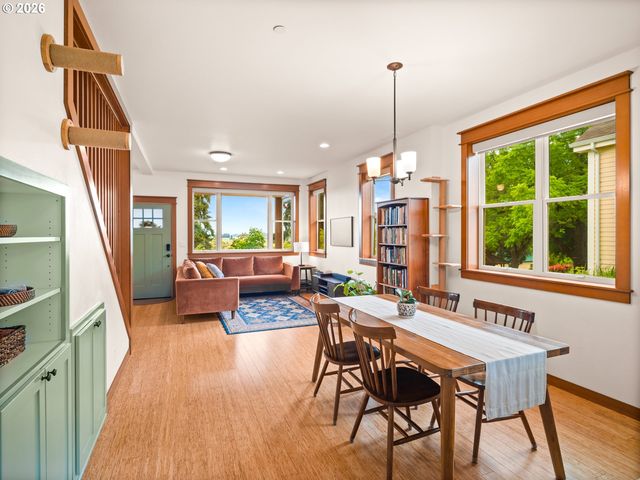 3926 COHO Cir, Forest Grove, OR 97116