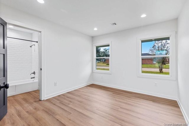 616 W Claude Street, Lake Charles, LA 70605