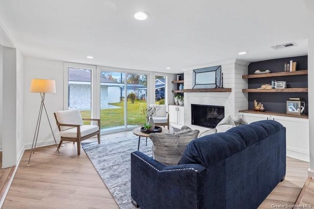 616 W Claude Street, Lake Charles, LA 70605