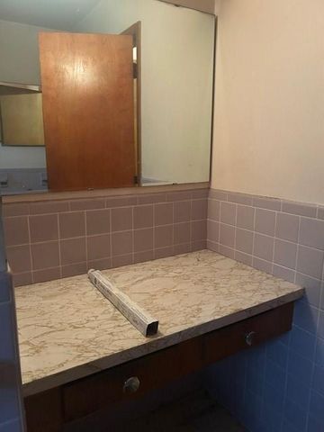 3737 N Walrond Avenue, Kansas City, MO 64117