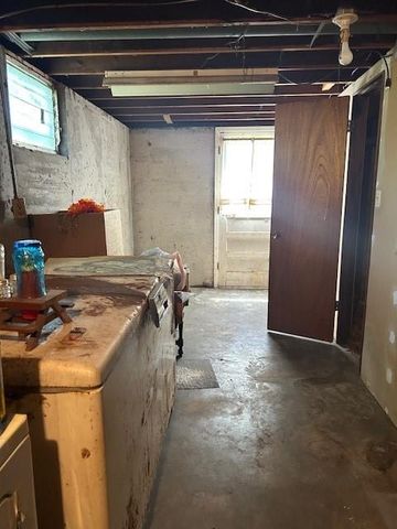 3737 N Walrond Avenue, Kansas City, MO 64117