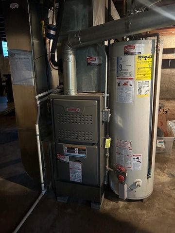 3737 N Walrond Avenue, Kansas City, MO 64117