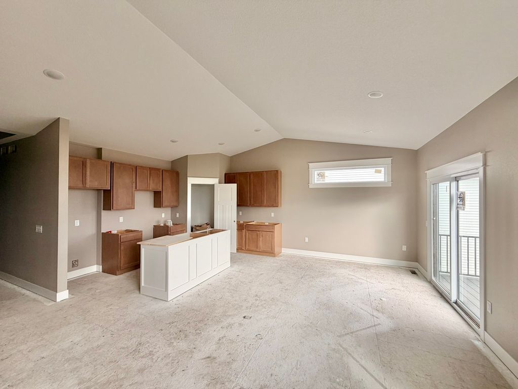 565 NW Georgetown Drive, Waukee, IA 50263