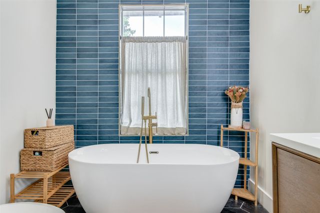 5400 Worth Street, Dallas, TX 75214