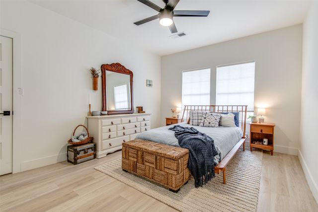 5400 Worth Street, Dallas, TX 75214