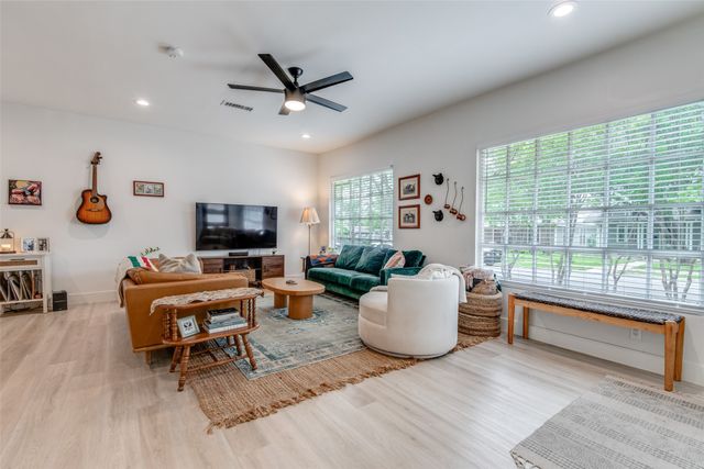 5400 Worth Street, Dallas, TX 75214