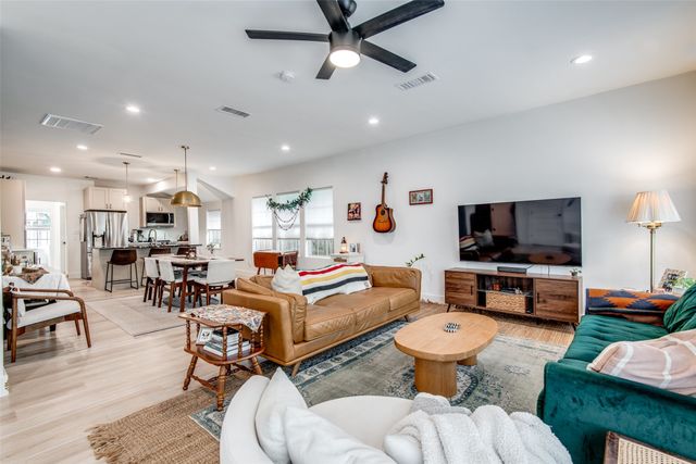 5400 Worth Street, Dallas, TX 75214