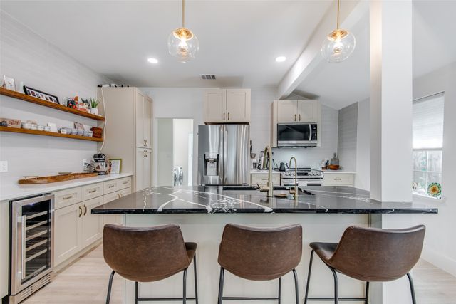 5400 Worth Street, Dallas, TX 75214