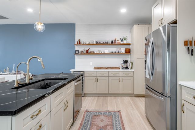 5400 Worth Street, Dallas, TX 75214