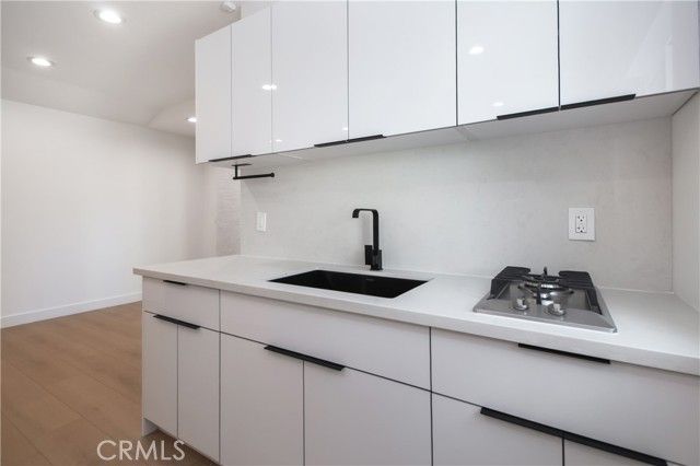 22539 Dolorosa Street, Woodland Hills (los Angeles), CA 91367