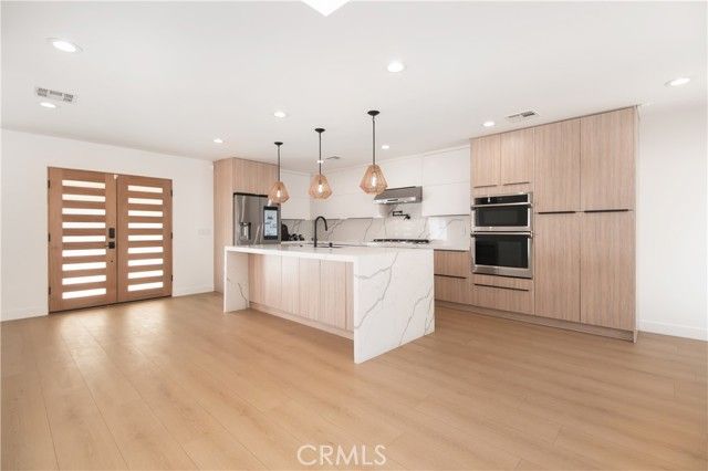 22539 Dolorosa Street, Woodland Hills (los Angeles), CA 91367