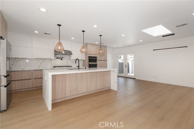 22539 Dolorosa Street, Woodland Hills (los Angeles), CA 91367