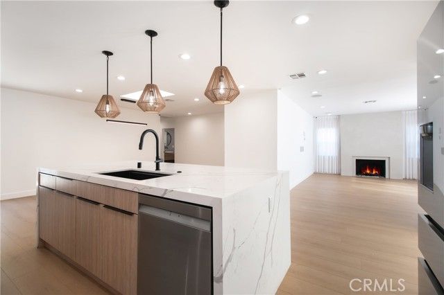 22539 Dolorosa Street, Woodland Hills (los Angeles), CA 91367