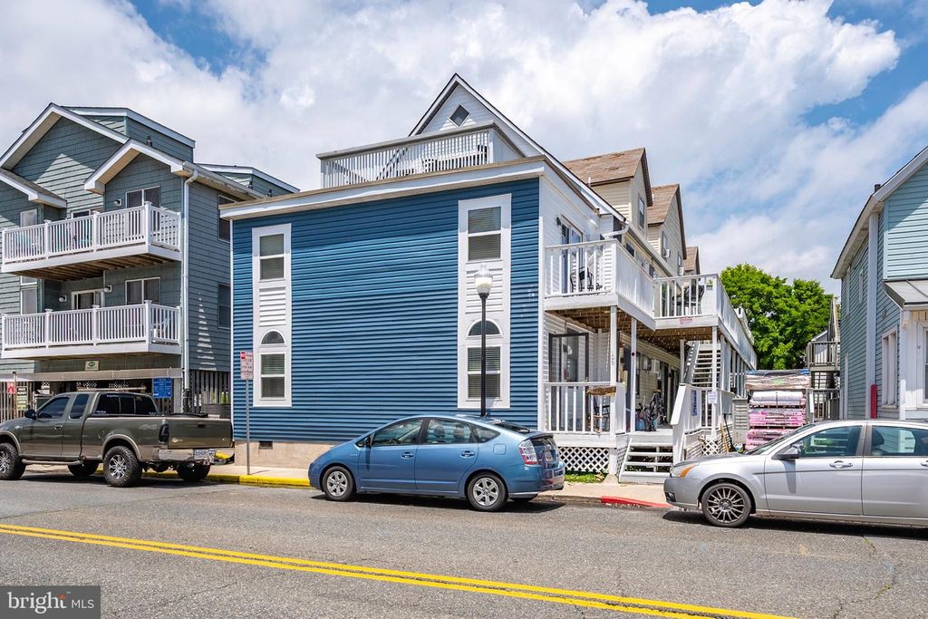 106 Talbot St Unit 206, Ocean City, MD 21842