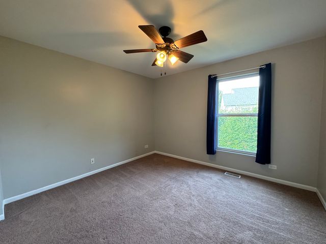 1399 Crimson Lane A, Yorkville, IL 60560