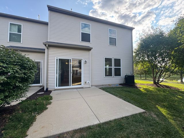 1399 Crimson Lane A, Yorkville, IL 60560