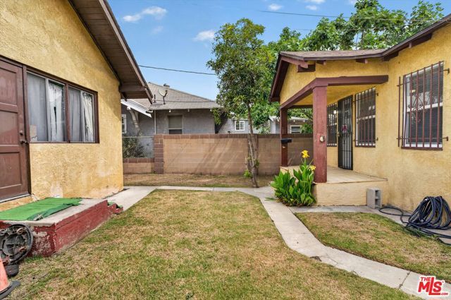 5008 S Wilton Place, Los Angeles, CA 90062