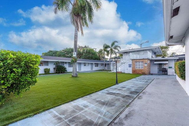 1826 Sherman Street 15, Hollywood, FL 33020