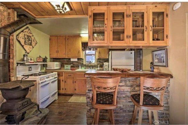 326 Holmes, Sugarloaf, CA 92386