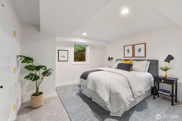 803 W Etruria Street, Seattle, WA 98119
