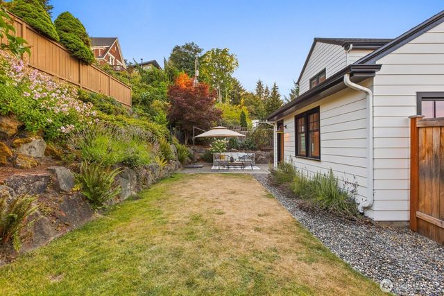 803 W Etruria Street, Seattle, WA 98119
