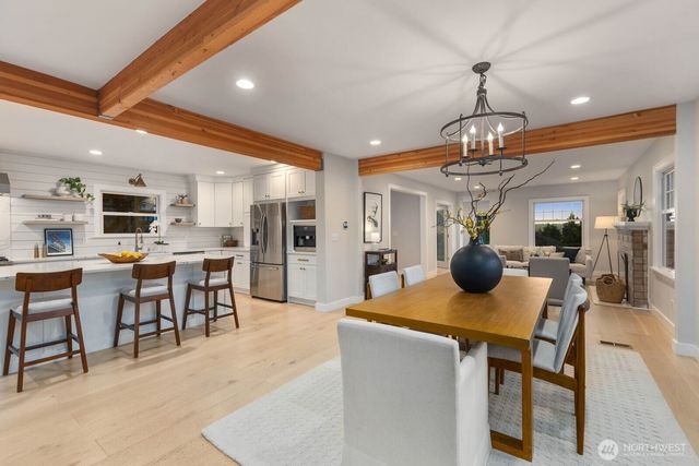 803 W Etruria Street, Seattle, WA 98119
