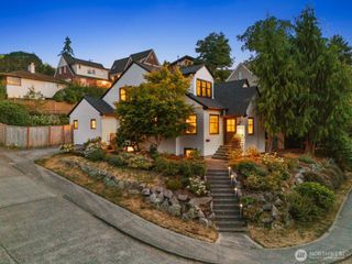 803 W Etruria Street, Seattle, WA 98119