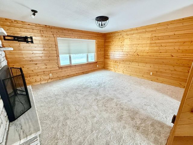 19060 Love Lake Road, Brainerd, MN 56401