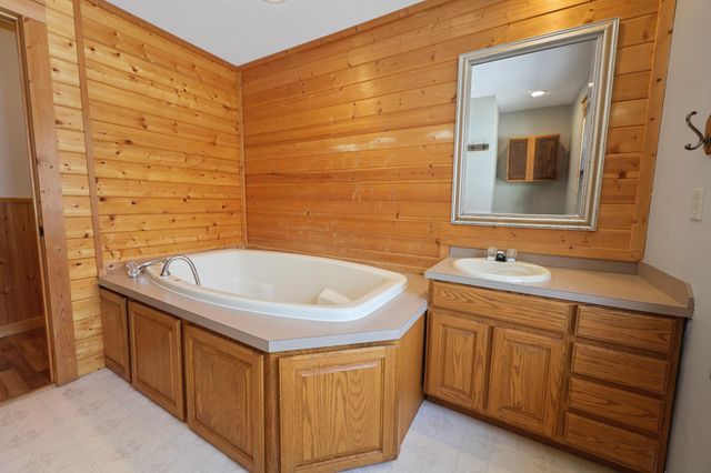 19060 Love Lake Road, Brainerd, MN 56401