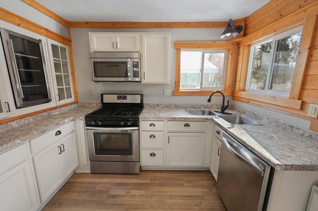 19060 Love Lake Road, Brainerd, MN 56401