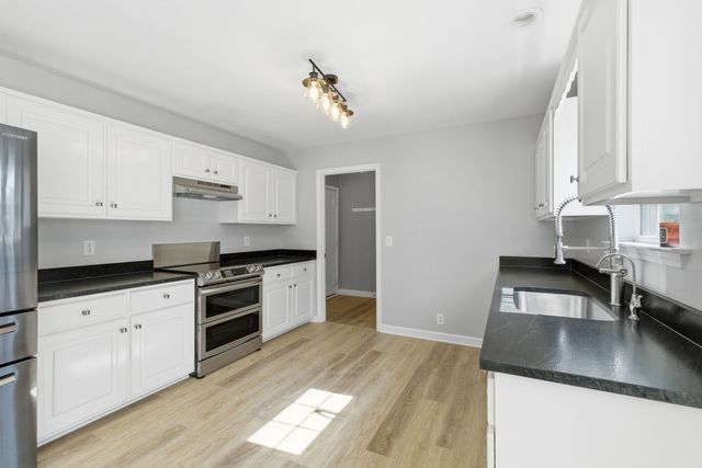 3085 Schoolside St, Murfreesboro, TN 37128
