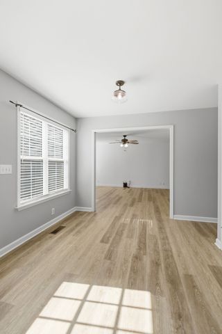 3085 Schoolside St, Murfreesboro, TN 37128