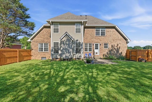 3085 Schoolside St, Murfreesboro, TN 37128